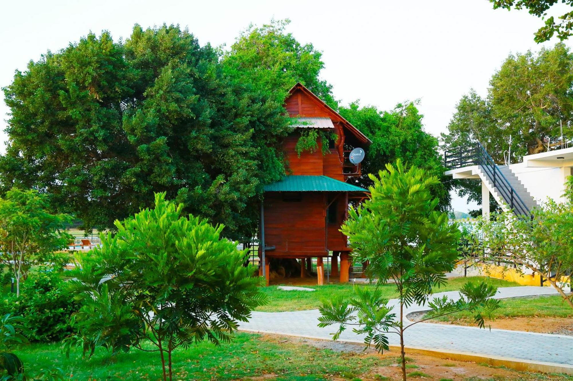 Lake Villa Resort Tissamaharama Dış mekan fotoğraf