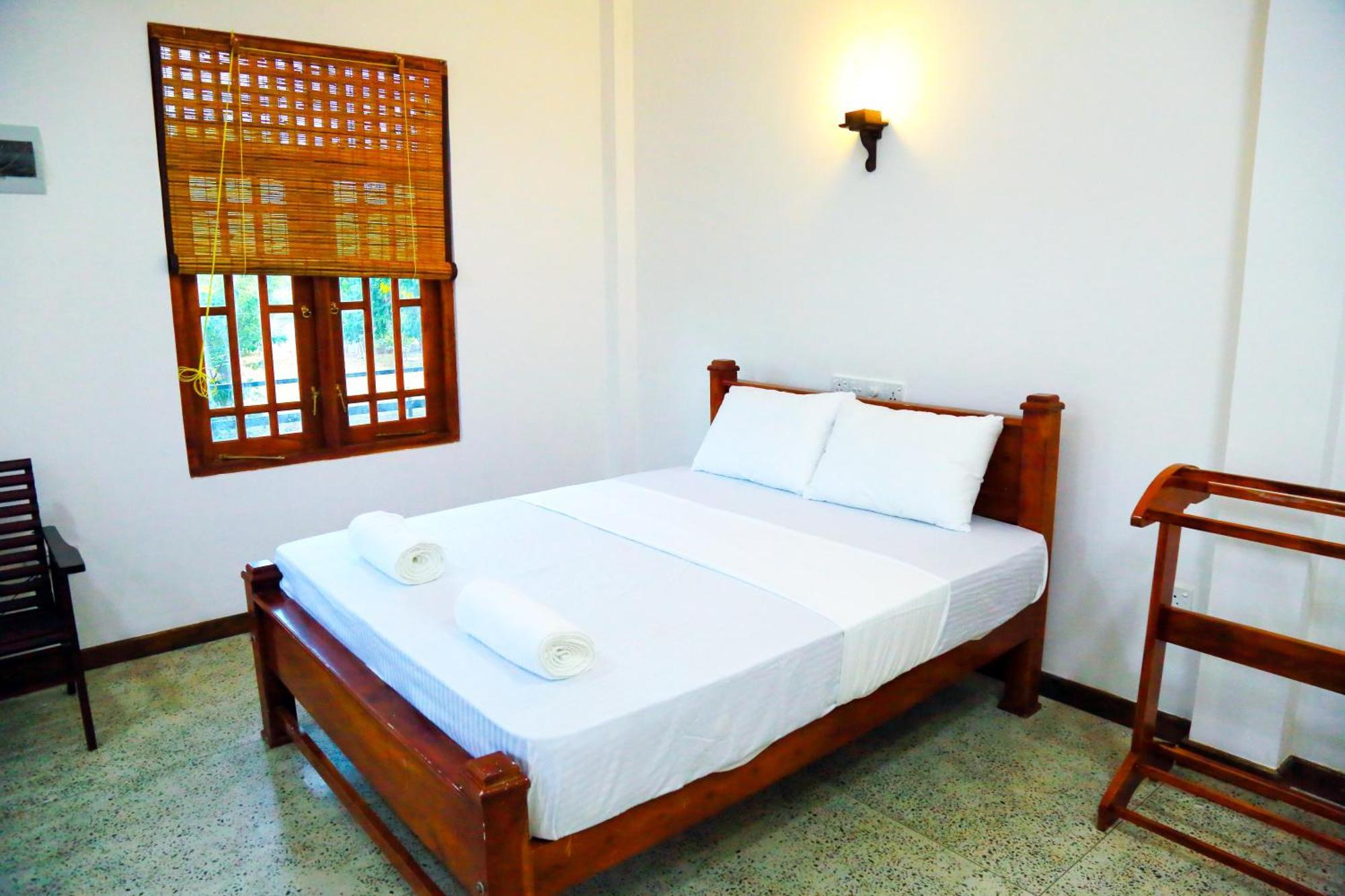 Lake Villa Resort Tissamaharama Dış mekan fotoğraf
